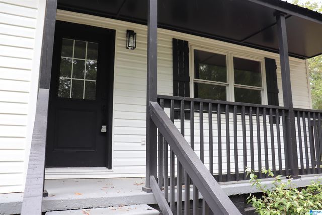 402 ADAMS AVENUE W, Oneonta, AL 35121