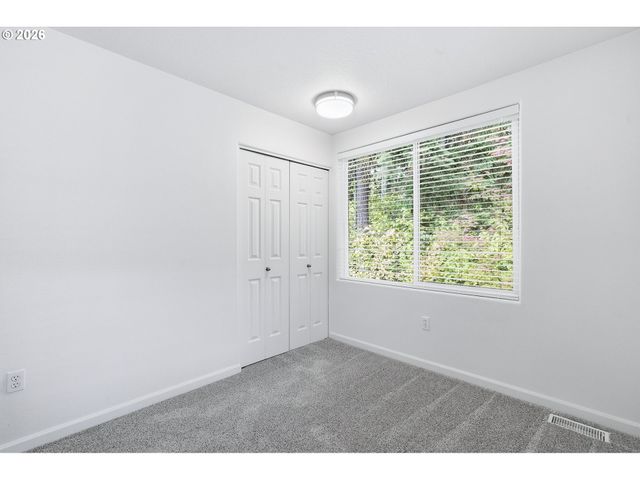 15430 Sw SPARROW Loop 105, Beaverton, OR 97007
