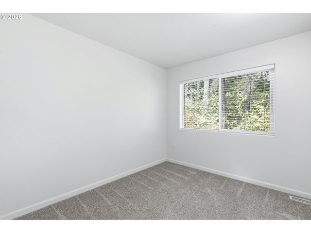 15430 Sw SPARROW Loop 105, Beaverton, OR 97007