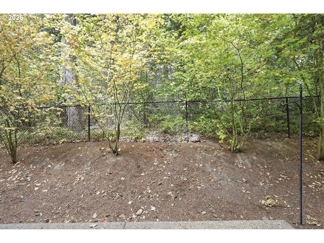 15430 Sw SPARROW Loop 105, Beaverton, OR 97007
