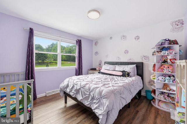 87 FIELDSTONE DR, Bunker Hill, WV 25413