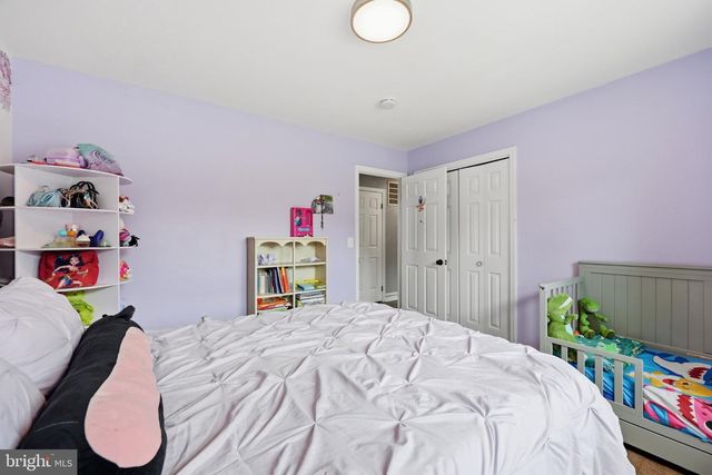 87 FIELDSTONE DR, Bunker Hill, WV 25413