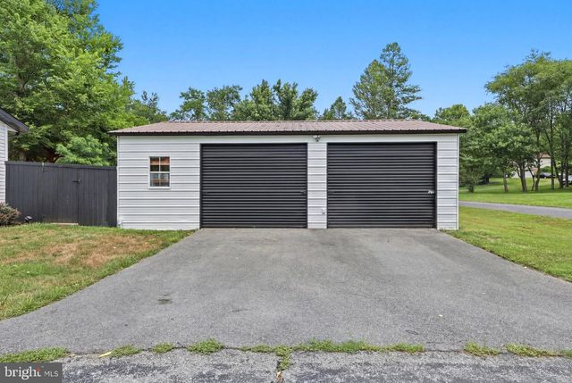87 FIELDSTONE DR, Bunker Hill, WV 25413