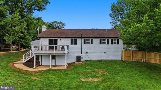 87 FIELDSTONE DR, Bunker Hill, WV 25413