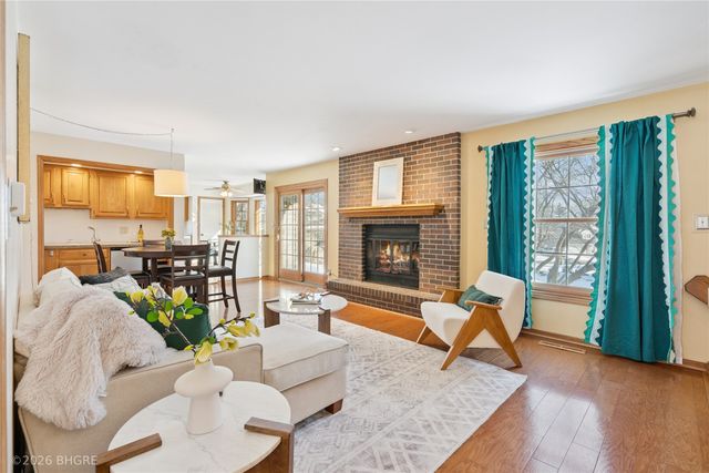 4325 98th Street, Urbandale, IA 50322