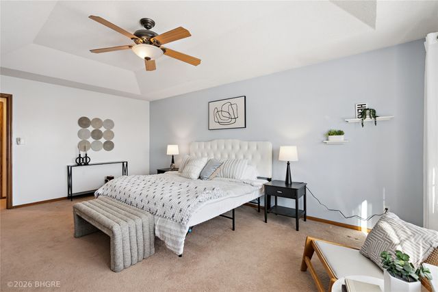 4325 98th Street, Urbandale, IA 50322