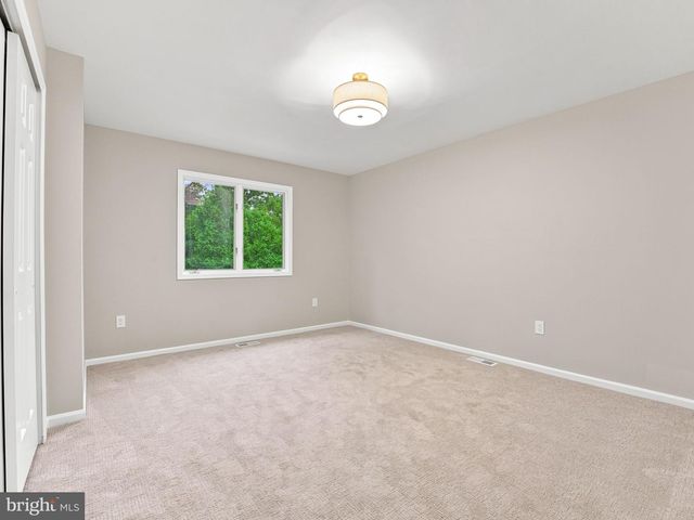 6 ASHBROOKE DR, Voorhees, NJ 08043