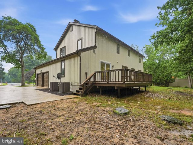 6 ASHBROOKE DR, Voorhees, NJ 08043