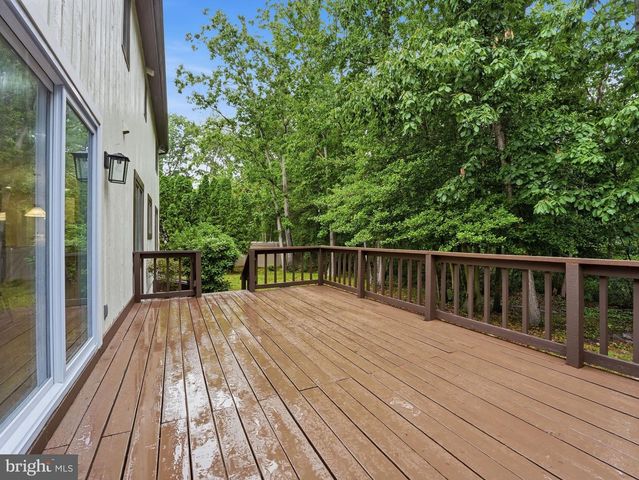 6 ASHBROOKE DR, Voorhees, NJ 08043