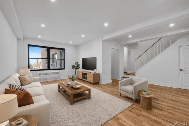 99-32 66th Road 7G, Rego Park, NY 11374