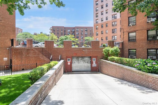 99-32 66th Road 7G, Rego Park, NY 11374