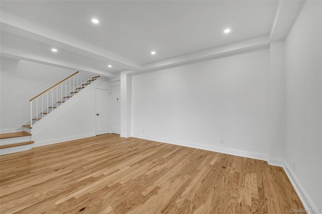 99-32 66th Road 7G, Rego Park, NY 11374