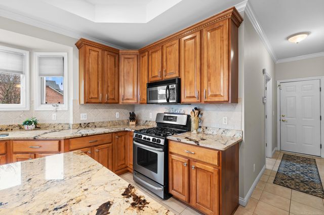 56446 Birkdale Drive, Macomb, MI 48042
