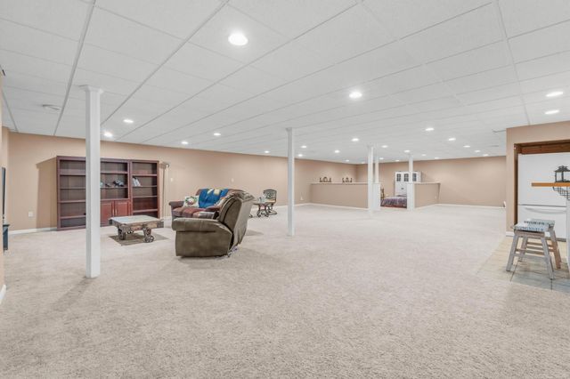 56446 Birkdale Drive, Macomb, MI 48042