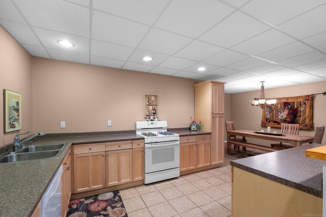 56446 Birkdale Drive, Macomb, MI 48042
