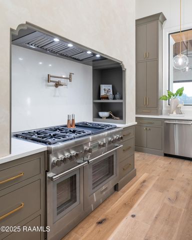 104 Dusty Ridge Drive, Youngsville, LA 70592