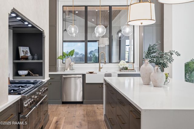 104 Dusty Ridge Drive, Youngsville, LA 70592