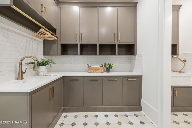 104 Dusty Ridge Drive, Youngsville, LA 70592