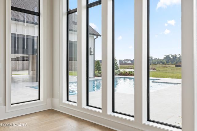 104 Dusty Ridge Drive, Youngsville, LA 70592