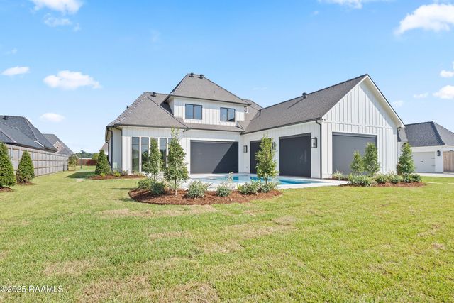 104 Dusty Ridge Drive, Youngsville, LA 70592