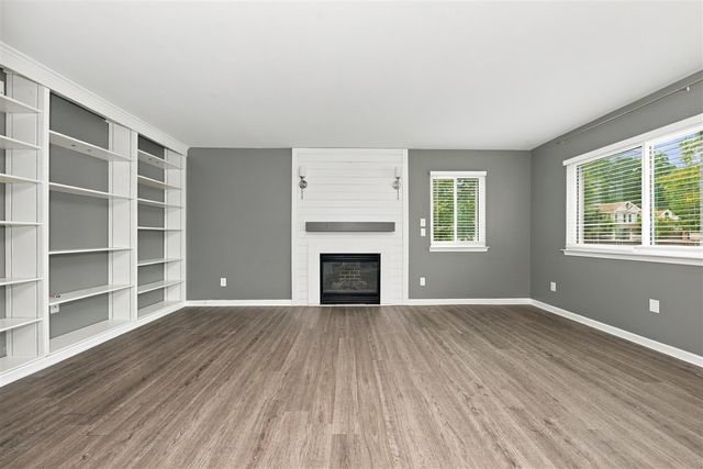 8585 Eral Court, Ypsilanti, MI 48198