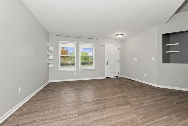 8585 Eral Court, Ypsilanti, MI 48198