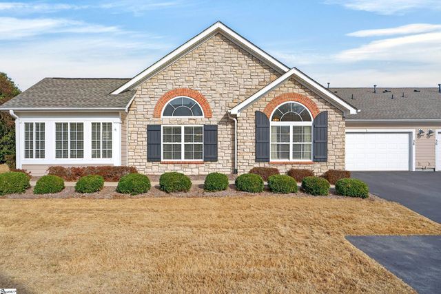 38 Fudora Circle, Simpsonville, SC 29681