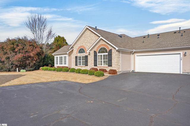 38 Fudora Circle, Simpsonville, SC 29681