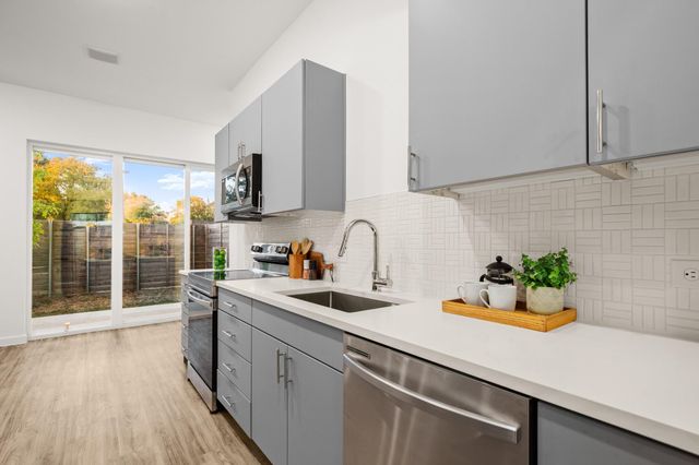 4901 Springdale RD 101, Austin, TX 78723