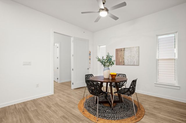 4901 Springdale RD 101, Austin, TX 78723
