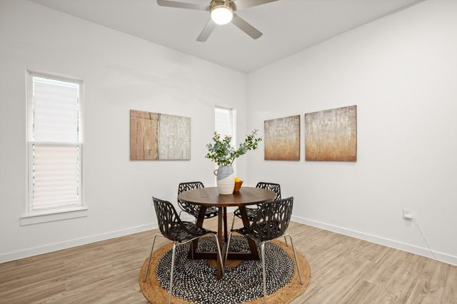 4901 Springdale RD 101, Austin, TX 78723