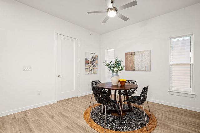 4901 Springdale RD 101, Austin, TX 78723