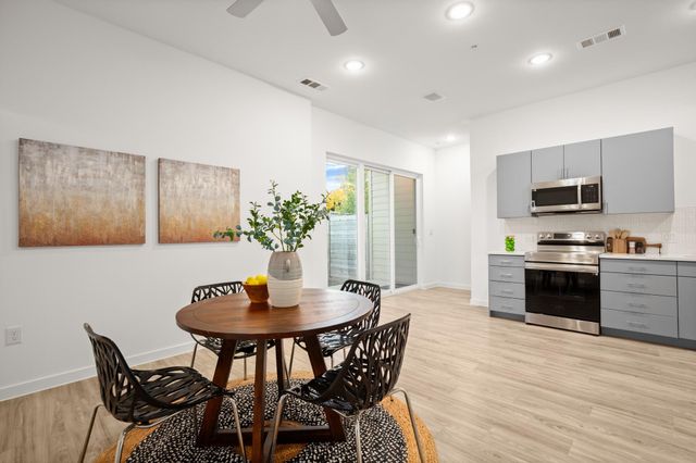 4901 Springdale RD 101, Austin, TX 78723