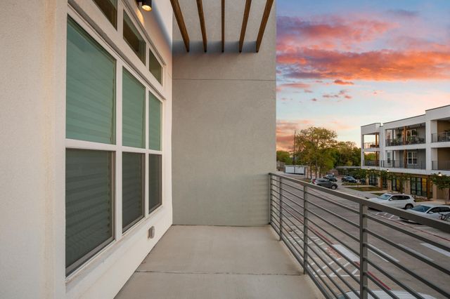 4901 Springdale RD 101, Austin, TX 78723