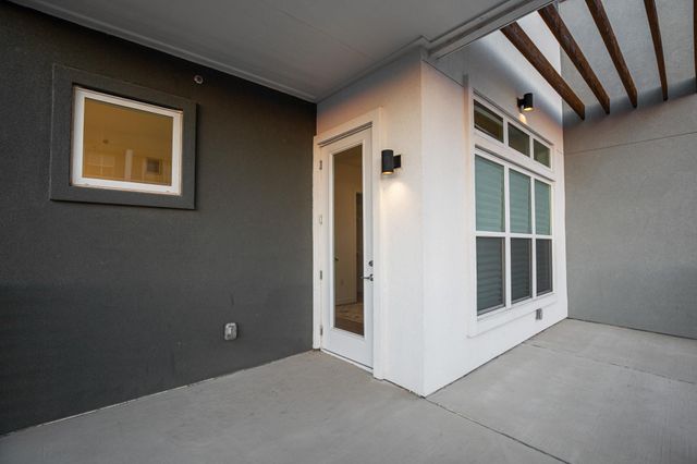 4901 Springdale RD 101, Austin, TX 78723