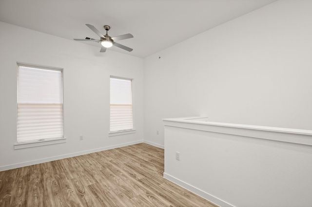 4901 Springdale RD 101, Austin, TX 78723
