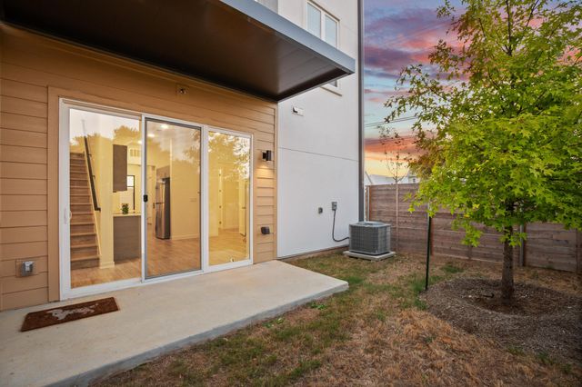 4901 Springdale RD 101, Austin, TX 78723
