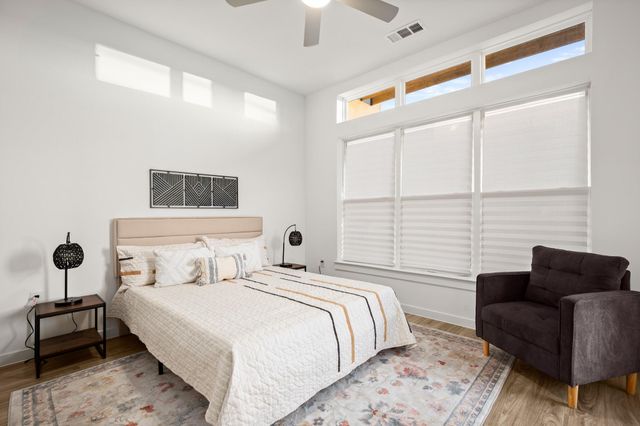 4901 Springdale RD 101, Austin, TX 78723