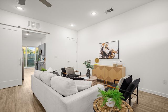 4901 Springdale RD 101, Austin, TX 78723