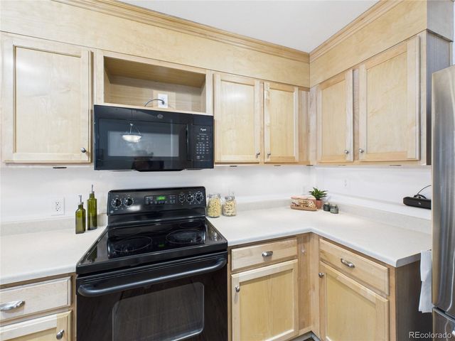 474 Black Feather Loop 412, Castle Rock, CO 80104