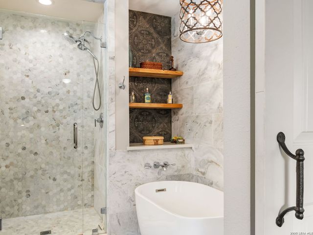 1511 HASKIN DRIVE, San Antonio, TX 78209