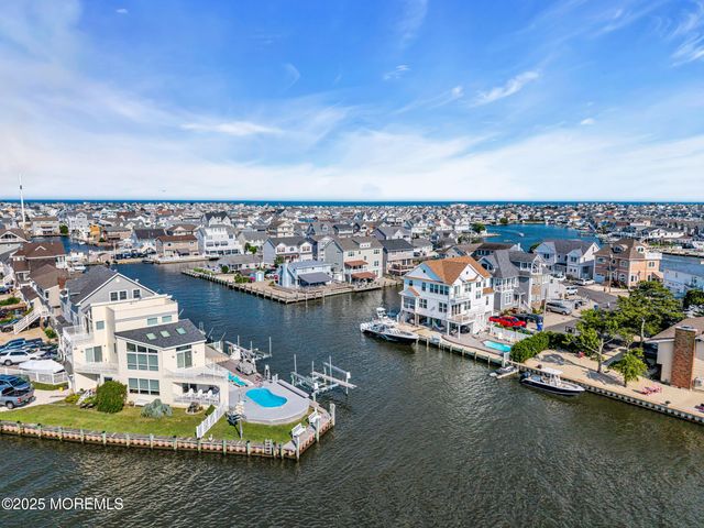 359 Naples Court, Lavallette, NJ 08735