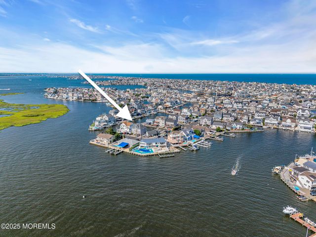 359 Naples Court, Lavallette, NJ 08735