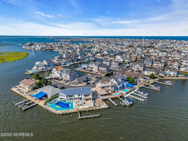 359 Naples Court, Lavallette, NJ 08735