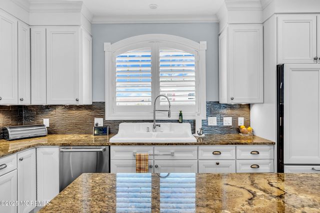 359 Naples Court, Lavallette, NJ 08735