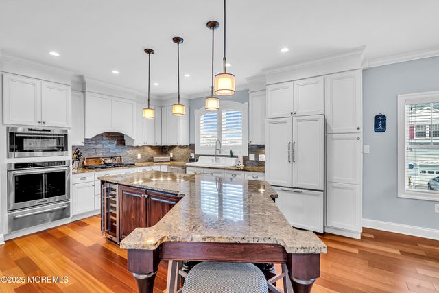 359 Naples Court, Lavallette, NJ 08735