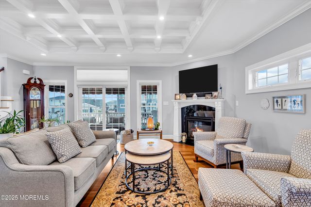 359 Naples Court, Lavallette, NJ 08735