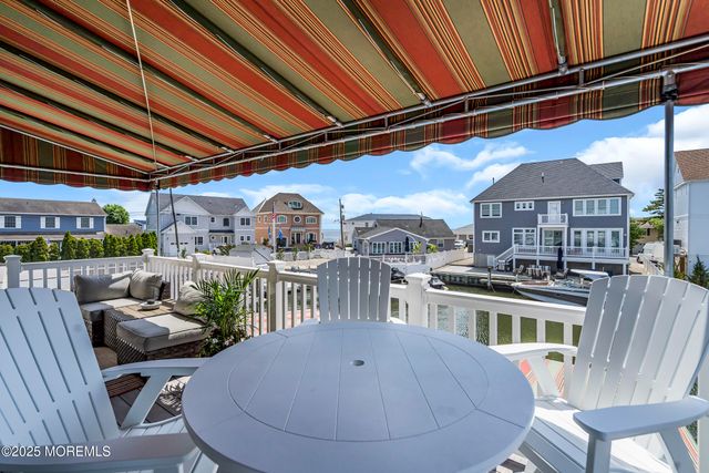 359 Naples Court, Lavallette, NJ 08735