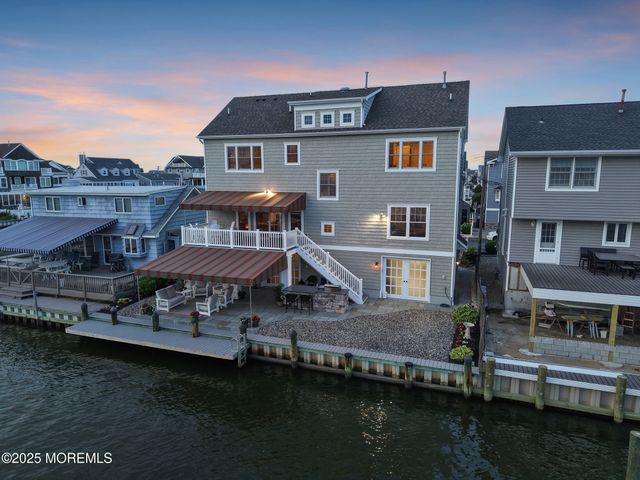 359 Naples Court, Lavallette, NJ 08735