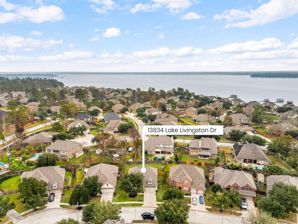 13834 Lake Livingston Drive, Houston, TX 77044